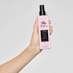 спрей для укладки, создания завитка и блеска Milk Shake AMAZING CURLS & WAVES 200ml