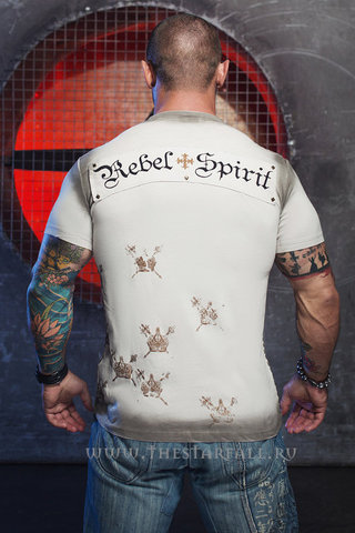 Rebel Spirit | Футболка мужская SSK131324 спина на модели с головой