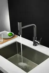 Смеситель для кухни BELZ B74811-3 выдвижной излив, нержавеющая сталь, графит