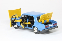 VAZ-2107 Lada Rally #43 blue-yellow Agat Mossar Tantal 1:43