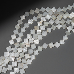 Перламутр речных ракушек, клеверы, 12мм, белый