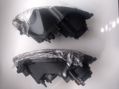 Фара для мотоцикла Honda VFR 800 2002-2013 г.в.