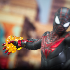Фигурка Marvel Gallery Diorama Spider-Man Miles Morales