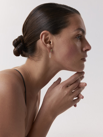 Гвоздики CRYSTAL CHAIN серебро с зеленым Хризолитом