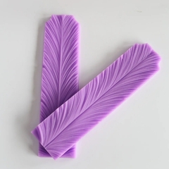 Силиконовый вайнер Перо большое 2 части