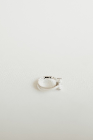 кольцо еще ярче с фианитом (бесцветный)