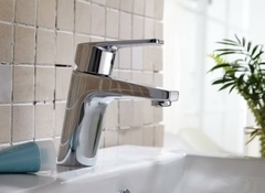 СМЕСИТЕЛЬ BRAVAT НА РАКОВИНУ LINE F15299C-1