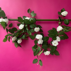 Лиана с Розами, 21 голова на лиане, Белые розы, длина одной лианы 1,75 м, набор 1 шт.