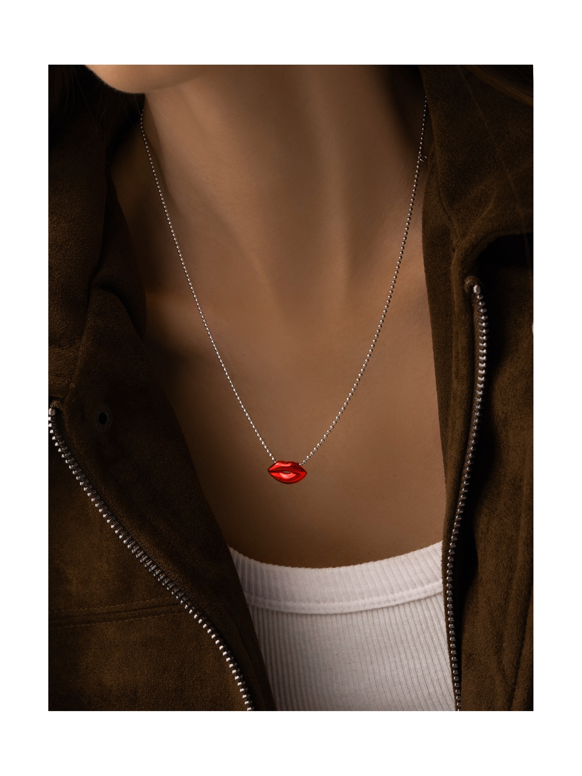 Колье Поцелуй