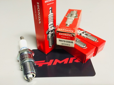 Honda Свеча зажигания BPR5ES силовая 98079-55846