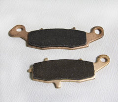 Синтетические тормозные колодки (правые) для Suzuki V-Strom 650, GSF 650, SV 650