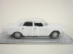 GAZ-24-10 Volga white 1:43 DeAgostini Kultowe Auta PRL-u