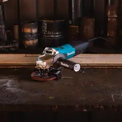 Угловая шлифовальная машина Makita GA5092X01