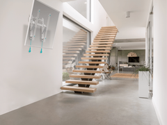 Наклонный кронштейн ONKRON TM5 белый