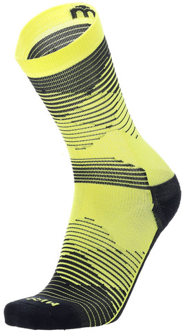 Элитные носки Mico Extra Dry Run Light Weight желтые для бега