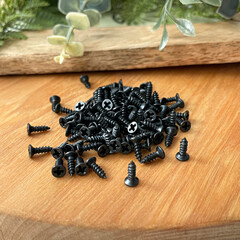 Шурупы саморезы мини, для творчества, цвет Черный, 25 гр, 2,5*8 мм., металлические.