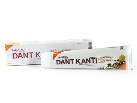 Индийская  зубная паста Dant Kanti, 100 г