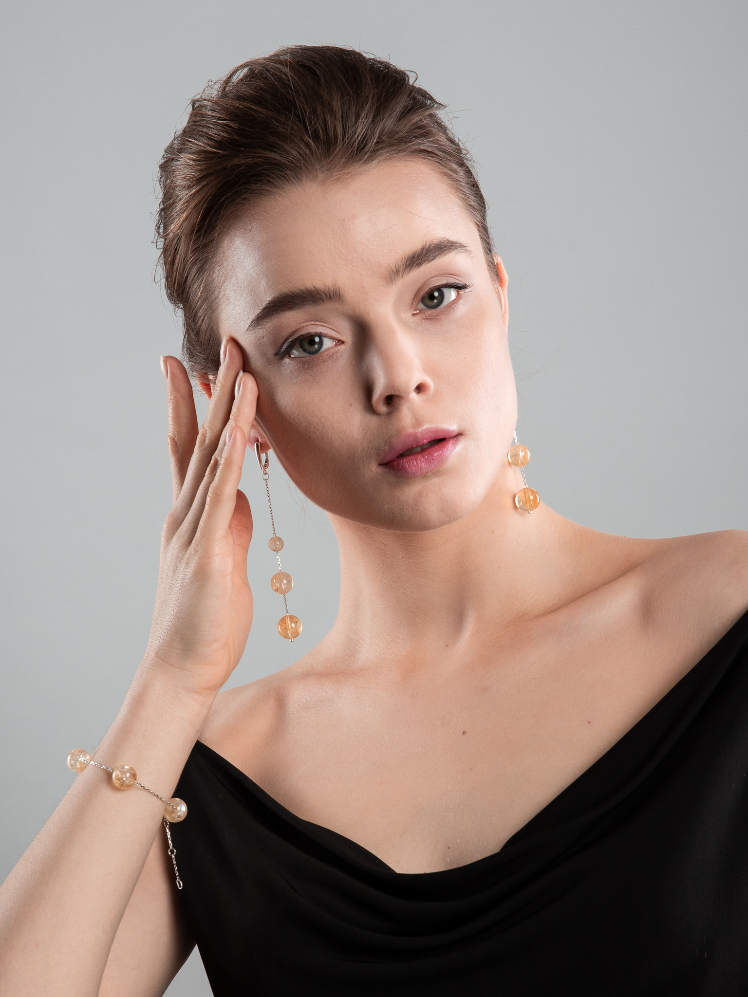 Серьги асимметричные из цитрина