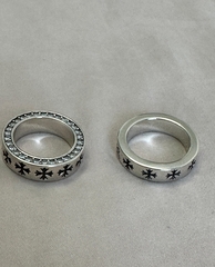 50817-kolco-forever-iz-serebra-925-proby-v-stilistike-chrome-hearts