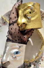 53471- Браслет - манжета FACE широкий в стиле Schiaparelli матовое серебро