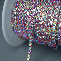 Стразовая цепь дуохромная, 2мм, красный кристалл с желтым напылением в серебристых цапах