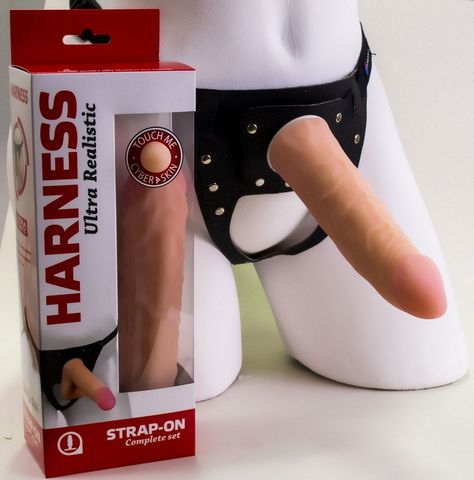 Страпон Харнесс из трусиков и насадки-фаллоса - 17,5 см. - LOVETOY (А-Полимер) Harness Classic 732203