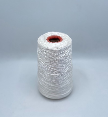 Бобинная пряжа(пр.Италия),art.SS Shappe catenella , 635м/100гр, 100%Шелк шаппе, цвет-Молочный. арт-27765