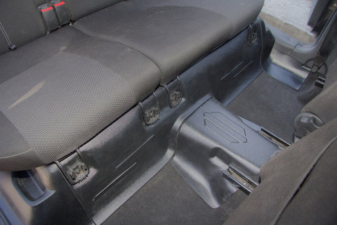 Накладки на ковролин под заднее сиденье Lada Granta  2 шт.
