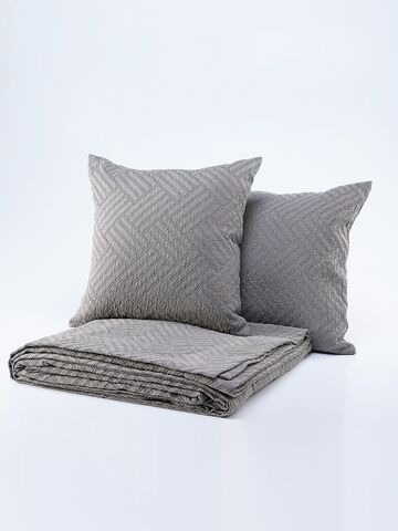 Покрывало 260х280 и 2 декоративные подушки 45х45 Claire Batiste Tilt Greg бежево-коричневые