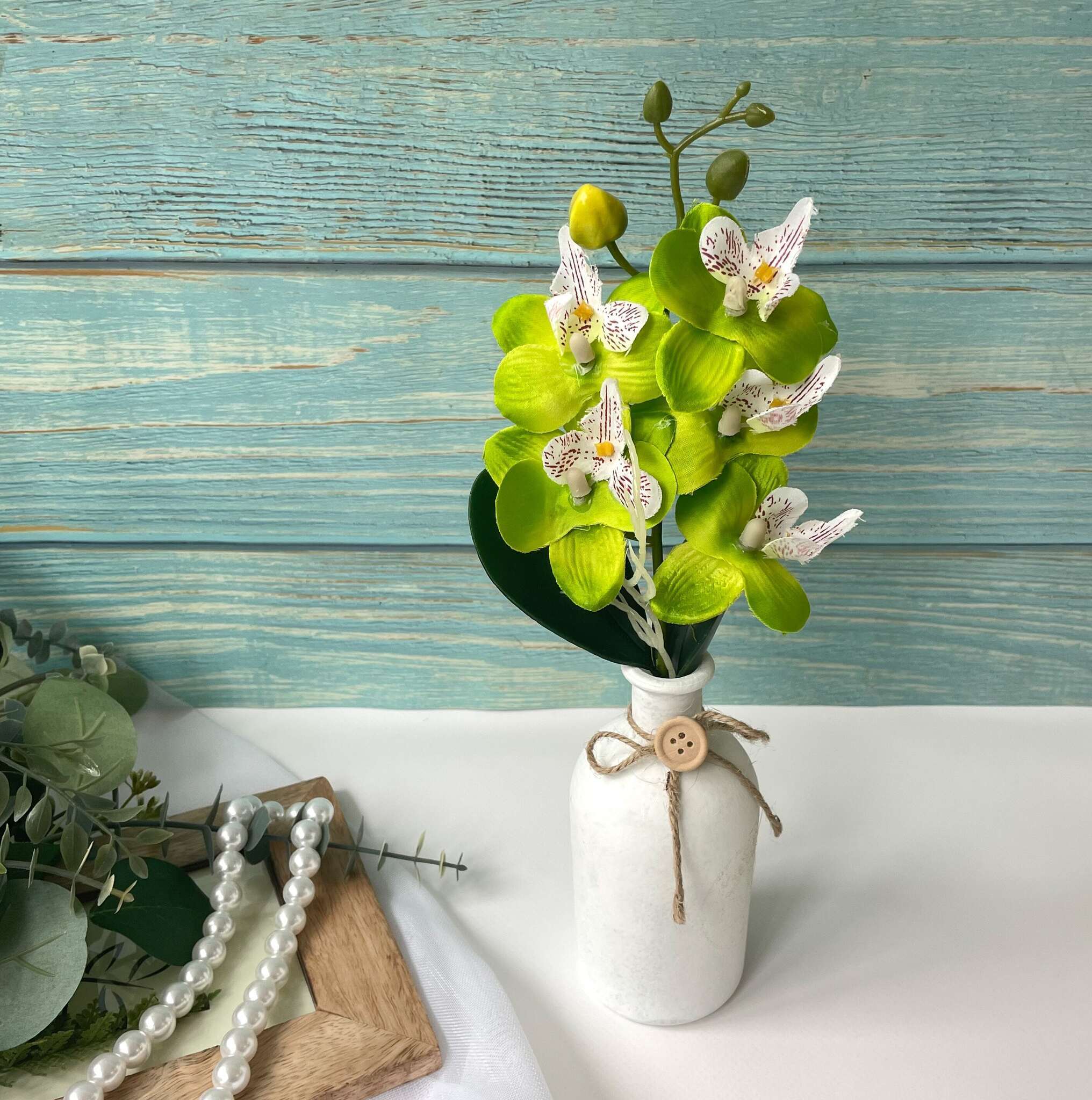 Орхидея . Декоративные цветы из ткани, бумаги, кожи: Практическое руководство