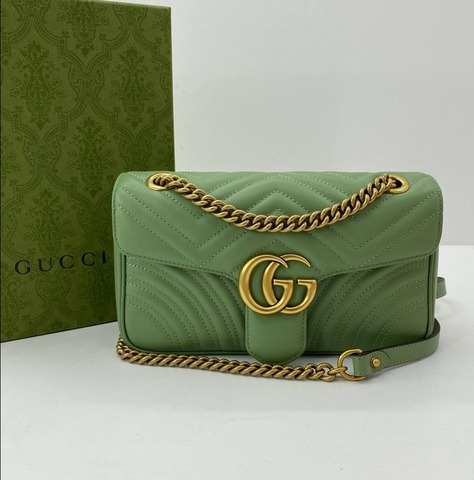 Сумка через плечо Gucci GG Marmont с матовой отделкой зеленый