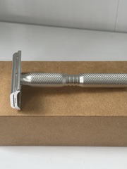 Станок для бритья YAQI Ghost алюминиевая версия 0.70мм