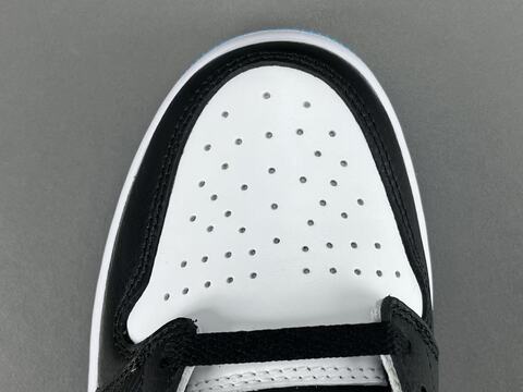 Air Jordan 1 Low OG 'UNC' 