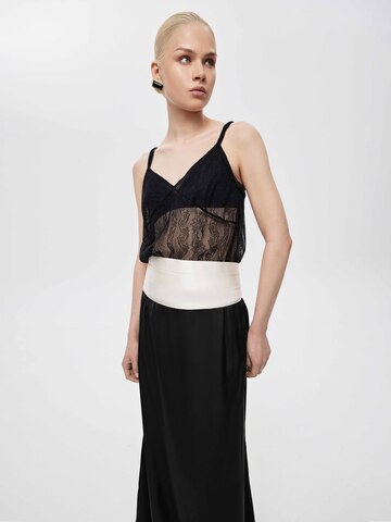 Топ из кружева