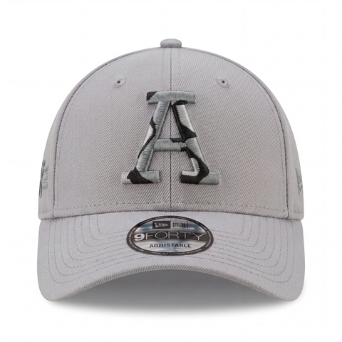 Бейсболка New Era X Alpha 940 Distressed A Cap Light Grey (Светло-серый)