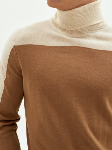 Водолазка MasQ 12 комбо верблюжий-слоновая кость