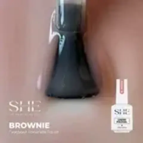 SHE Жидкий полигель BROWNIE 15 мл