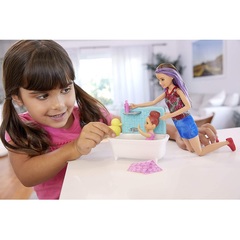 Барби Скиппер Няня с Малышкой и ванной комнатой