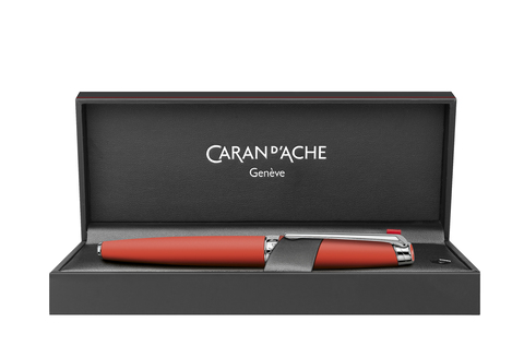 Ручка перьевая Caran d’Ache Leman Coral Matte, M (4799.061)