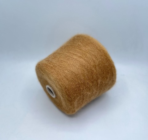 Gruppo Filpucci (пр.Италия), art. TopKid, 1000м/ 100 гр. 67% Суперкид мохер, 3% Шерсть, 30% Полиамид, цвет-Кэмел арт.28400