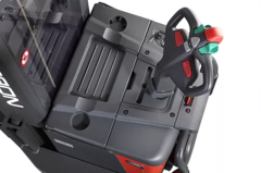 Штабелер самоходный NOBLELIFT PS 15