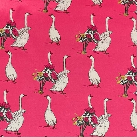 ГУСИ-ЛЕБЕДИ, розовый фон, 100% хлопок