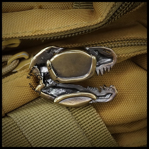 Клипса для системы MOLLE 