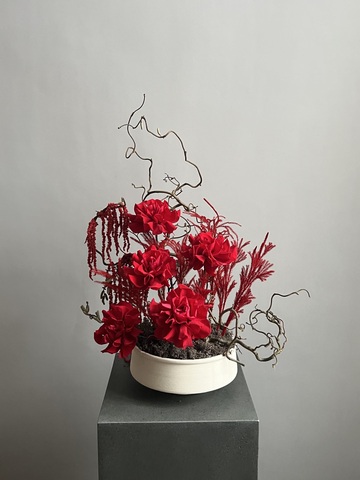 Композиция в кашпо Эмбелия