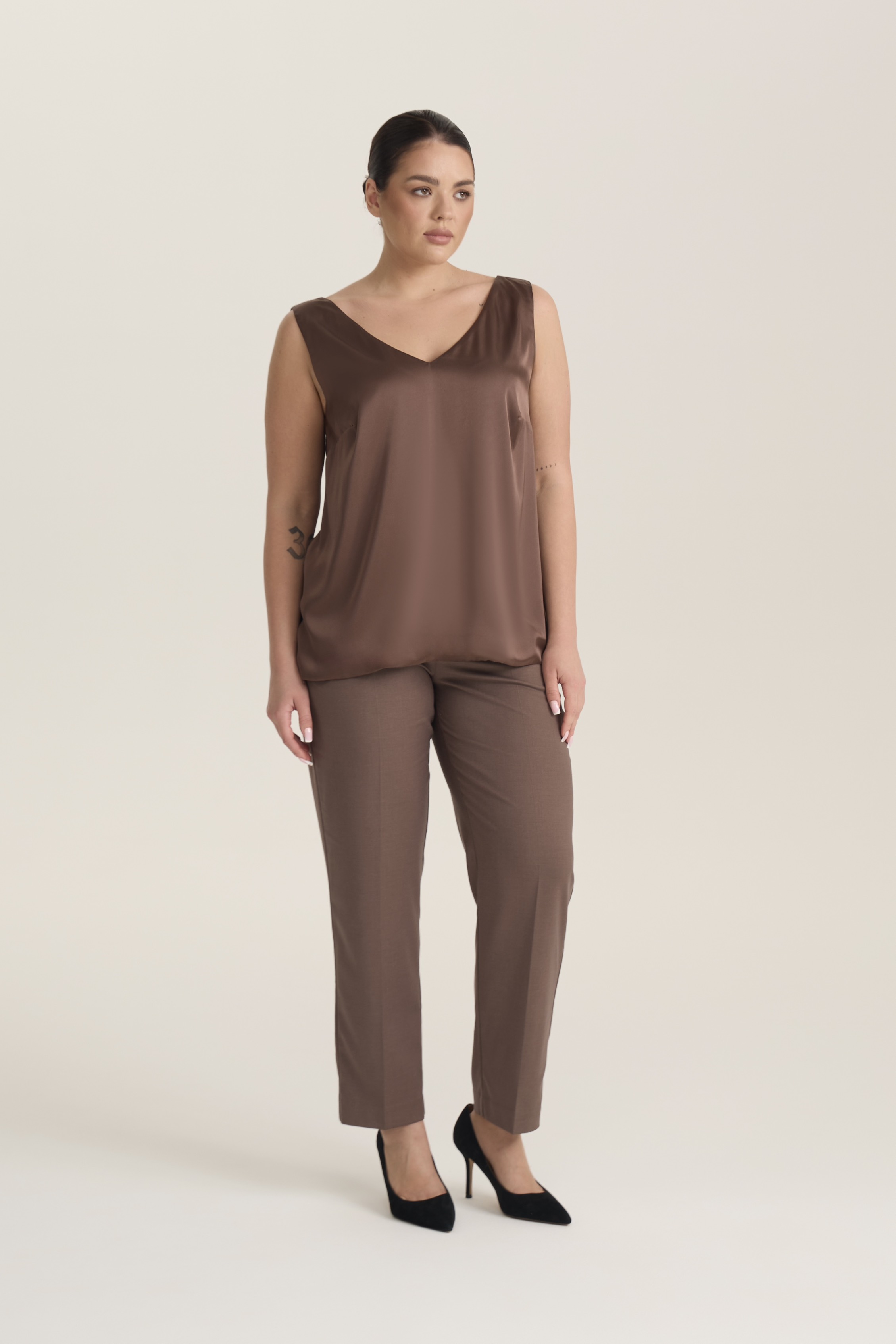 Топ двухслойный на широких бретелях, мокко