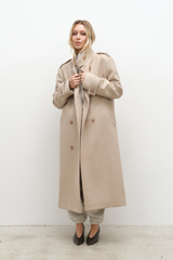 Пальто со стойкой экрю