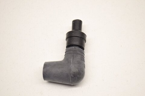 Колпачок высоковольтный Yamaha 8DG823700000