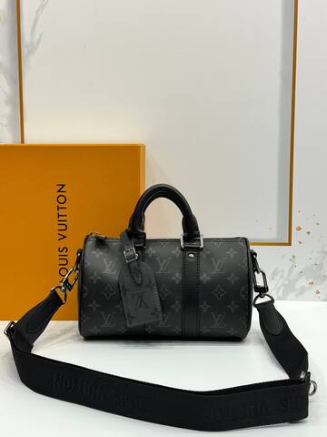 Сумка Louis Vuitton Keepall Bandouliere 25 Monogram Eclipse Verse