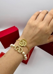 Браслет VALENTINO с круглой подвеской из латуни в позолоте, lux