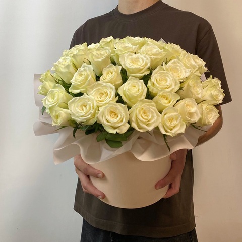 Композиция 51 белая Роза в коробке